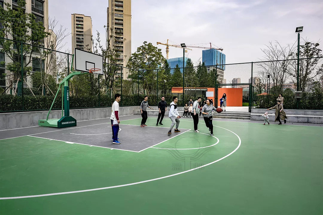 室外籃球場(chǎng) 室外籃球場(chǎng)